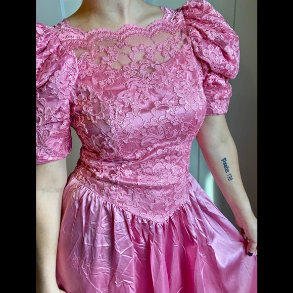 Vintage Dresses & Skirts - Vintage Pink Satin & Lace Puff Sleeve Prom Dress